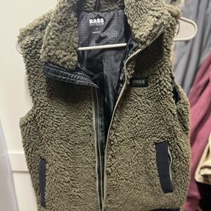 Bass Outdoor Olive Sherpa Vest